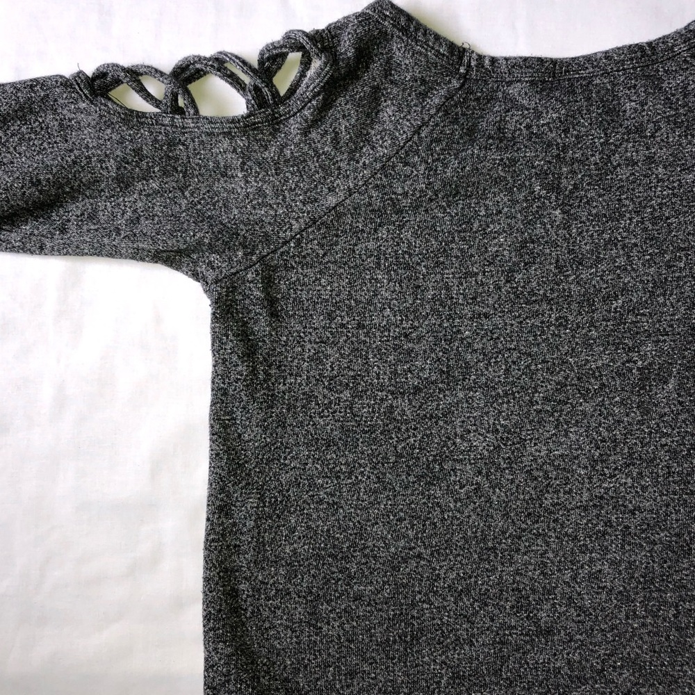 Great Sweater - Picture 3 of 3